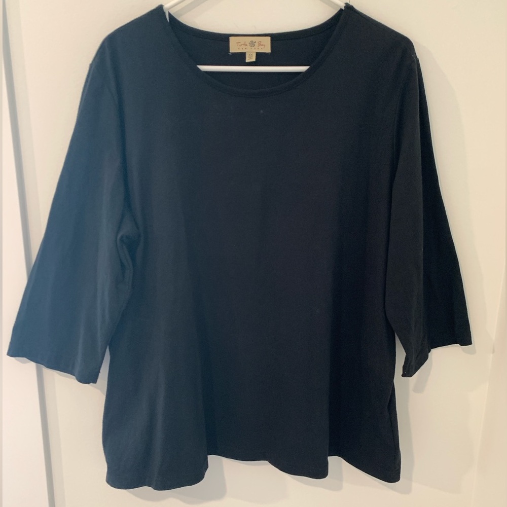 Turtle Bay. black sweater 3/4 sleeve